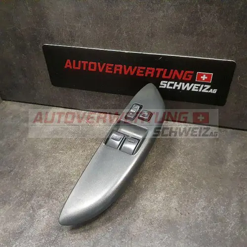 Fensterheberschalter Toyota Yaris MK1