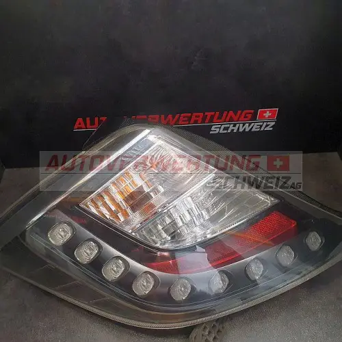 RÜCKLEUCHTE HINTEN LINKS TOYOTA YARIS P13