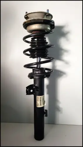 31318036553 Federbein vorne links BMW E90