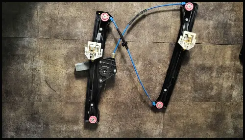 51 33 7 281 886 FENSTERHEBER VORNE RECHTS BMW 67 62 7 406 634