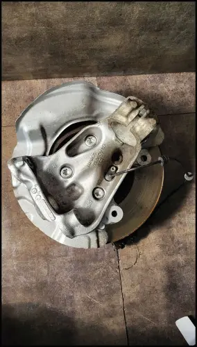 Achsschenkel vorne rechts BMW F31 31 21 6 792 288 / 31216792288