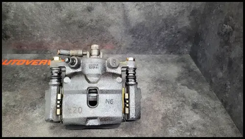 55101-84M00-999 Bremszange vorne rechts Suzuki Celerio