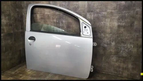 16 125 427 80 TÜRE VORNE RECHTS 9009F1 TOYOTA AYGO C1