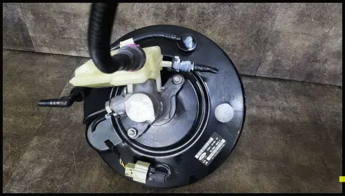 BREMSKRAFTVERSTÄRKER FORD AV61-2005-KF