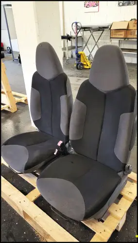 Sitze vorne Peugeot 107  Citroen C1
