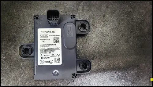 3B9807417A VW PASSAT HINTEN 3B B5 3B9 807 417 A