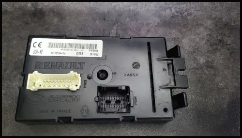 STEUERGERAET-KARROSSERIE Opel Vivaro A  93855696 / P8200461556-K