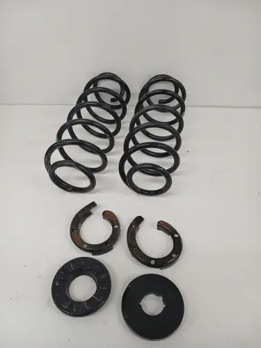 4140A467 Feder hinten links und rechts Mitsubishi Space Star
