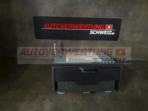 P68225372AB Radio CD Player JEEP CHEROKEE