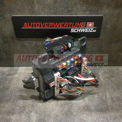 8637A313 SICHERUNGSKASTEN MITSUBISHI OUTLANDER II